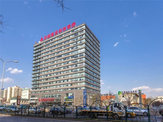 亳州无边游泳池救生设备报价